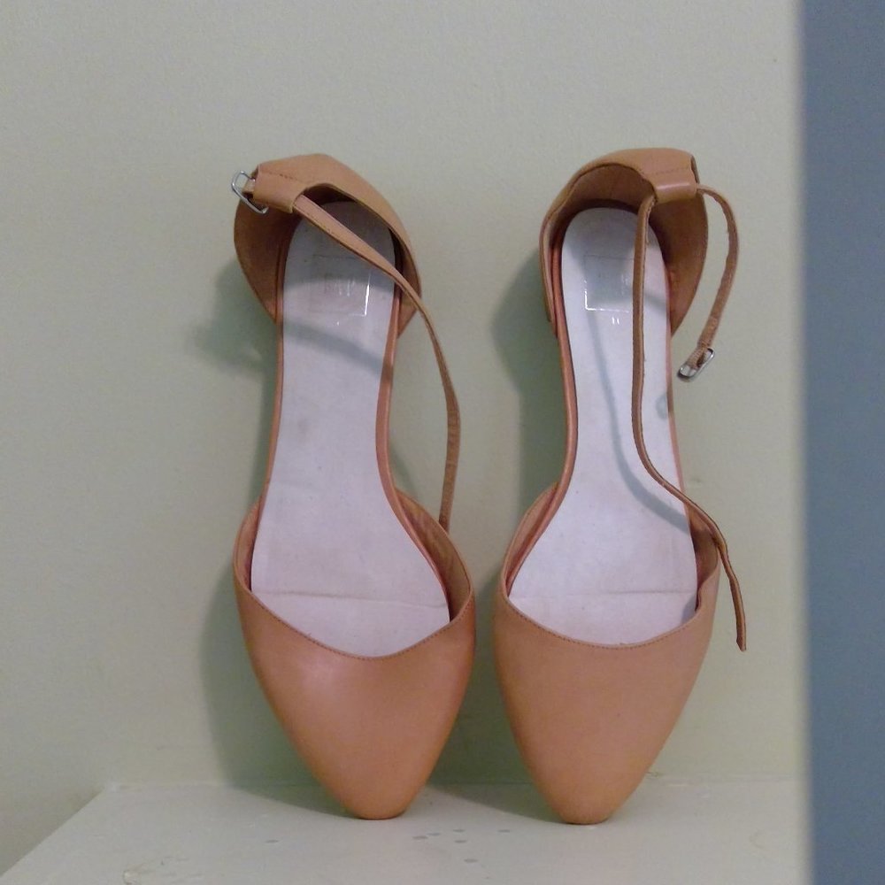 Gap Casual Tan Sandals - Size 11